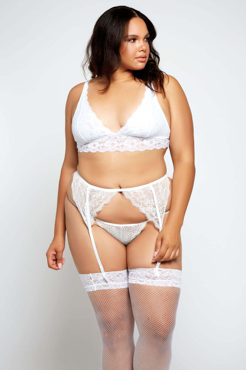 Plus Size Garter Belt