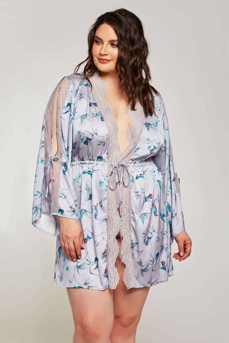 Plus Size Ivy Robe