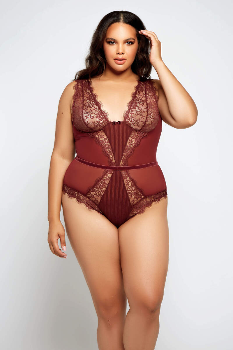 Plus Size Selena Teddy