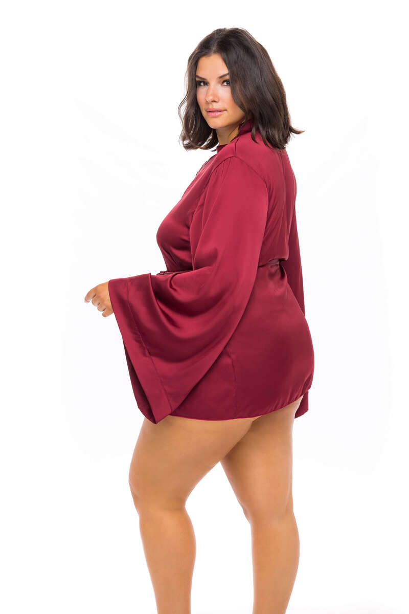 Plus Size Mirielle Robe