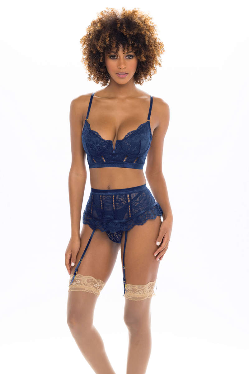 Adrienne Underwire Bra & G-String Set