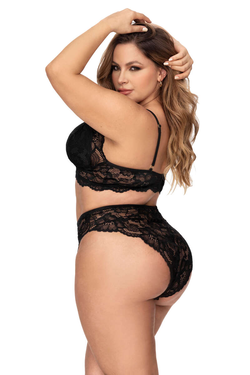 Plus Size Limitless Floral Lace Lingerie Set