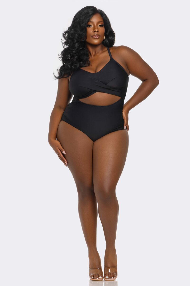 Marilyn Swimsuit Black Plus Size Front