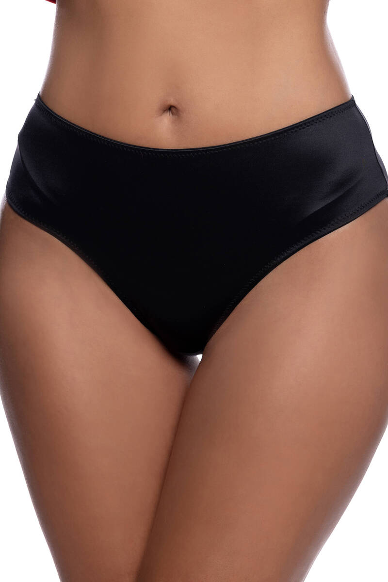 The Essentials Shorts Black Front