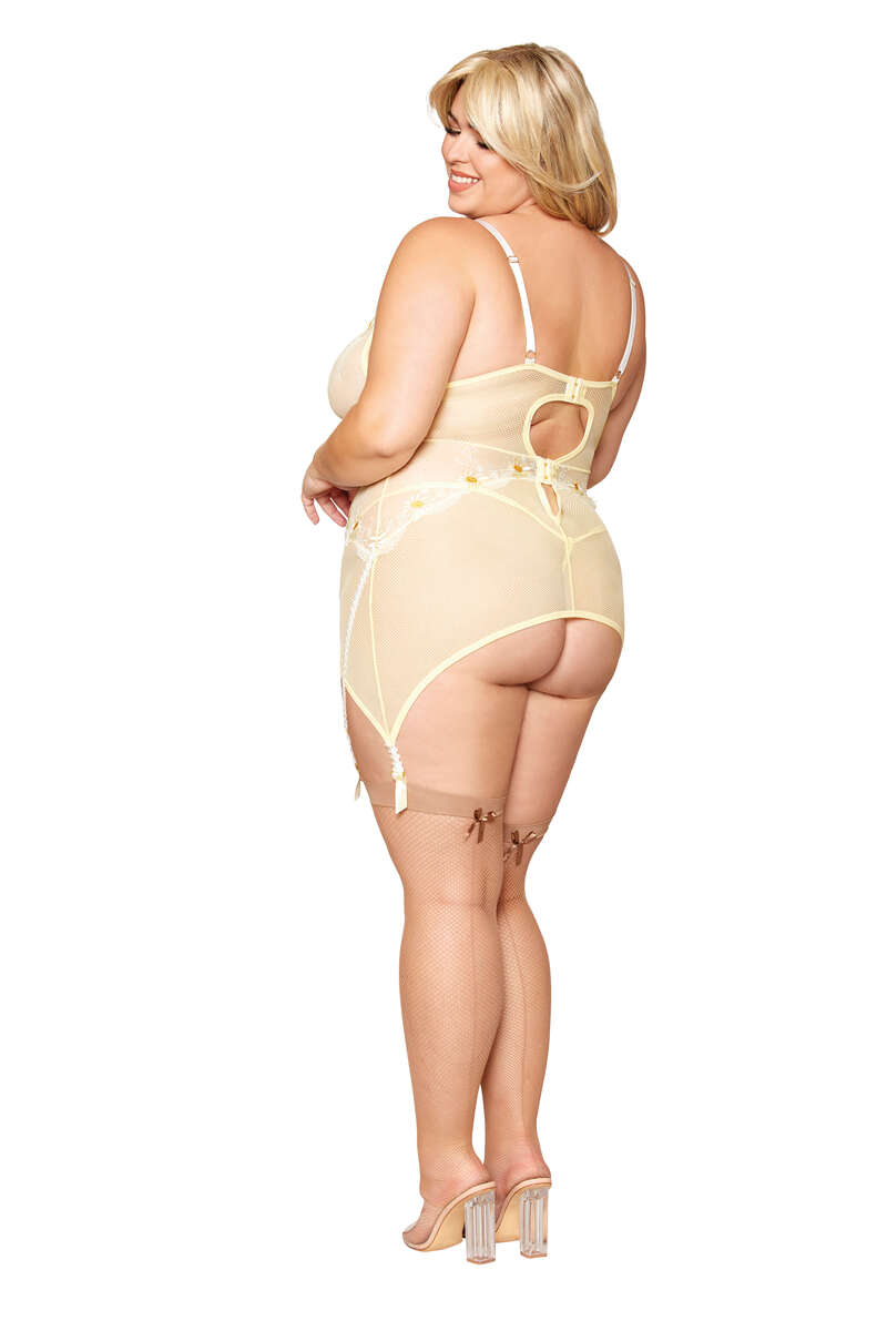 Plus Size Daisy Embroidered Lace & Stretch Mesh Garter Slip Set