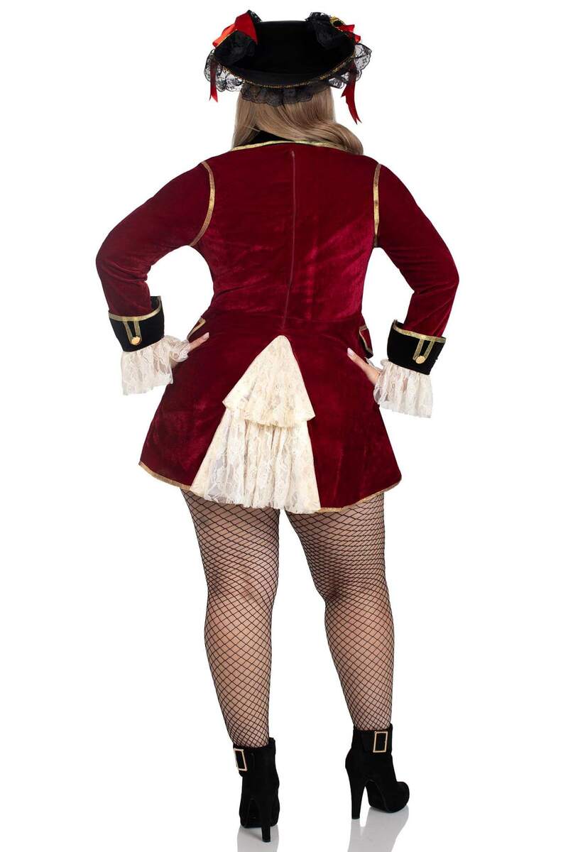 Plus Size Captivating Pirate Captain